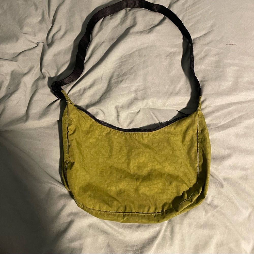 Baggu Avocado Medium Cresent